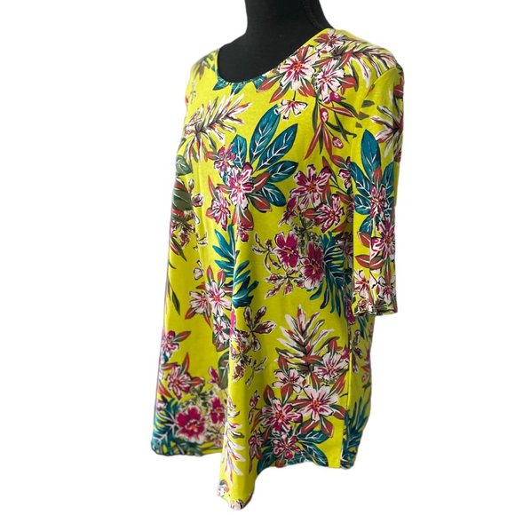 floral boatneck 3/4 sleeve top - Picture 2 of 5